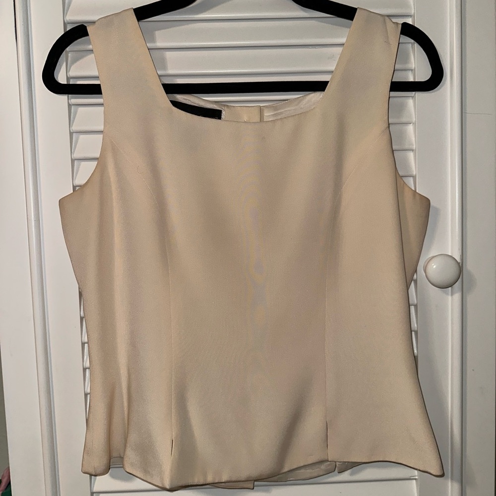 Classiques Entier - Women’s Cream Silk Sleeveless Top